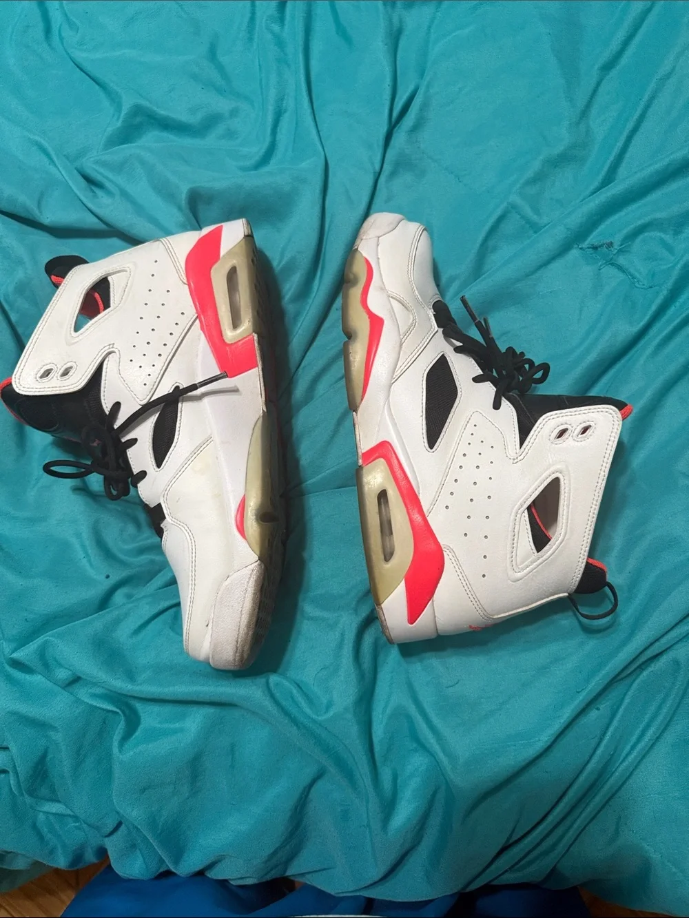 Nike Jordan Men's White Black & Red High-Top Basketball Sneakers